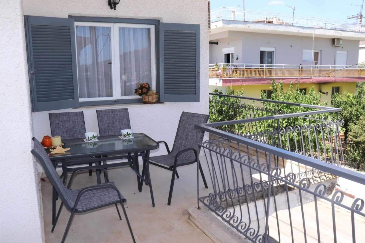 Ferienwohnung Favier Amarynthos Exterior foto